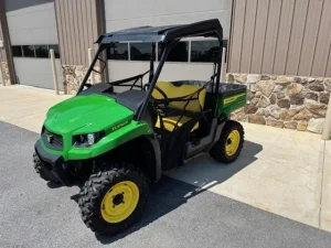 2022 JOHN DEERE GATOR XUV560E Utility Cart for Sale 3