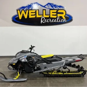 2025 Ski Doo SUMMIT X 165 850 with SHOT Snowmobile for Sale (1)