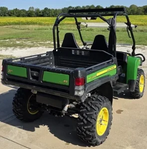 2012 John Deere Gator XUV 825i 4WD Utility Cart Pre Owned (2)