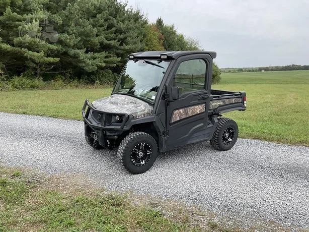 2021 John Deere Gator XUV 835R 4WD Utility Cart Pre Owned For Sale (1)