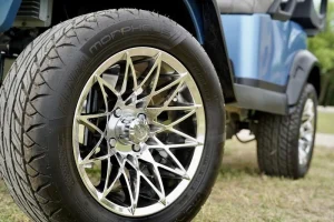 2023 CLUB CAR Onward 4 Passenger Lifted HP Lithium Metallic Ice Blue for Sale (5)