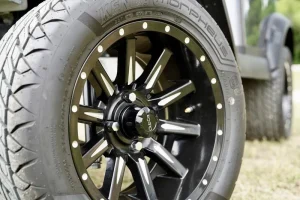 2023 CLUB CAR Onward 4 Passenger Lifted HP Lithium Metallic Midnight Silver for Sale (3)