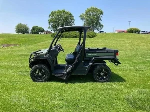 2023 John Deere Gator XUV 835M 4WD Utility CartPre Owned For Sale14 (4)