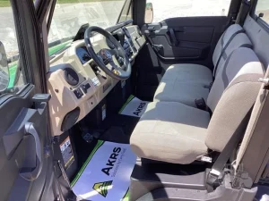 2023 John Deere Gator XUV 835R 4WD Utility Cart Pre Owned For Sale (7)