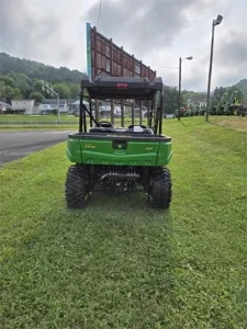 2024 John Deere Gator XUV 590M 4x4 Gas Utility Cart010 (1)
