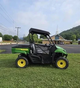 2024 John Deere Gator XUV 590M 4x4 Gas Utility Cart010 (2)