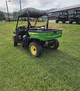 2024 John Deere Gator XUV 590M 4x4 Gas Utility Cart010 (4)