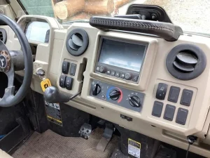 2024 John Deere Gator XUV 835R Signature Edition 4WD Utility Cart (10)