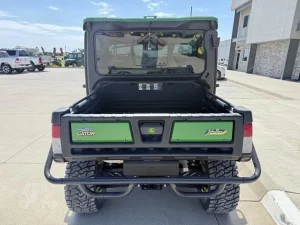 2024 John Deere Gator XUV 835R Signature Edition 4WD Utility Cart Pre Owned For Sale38 (1)