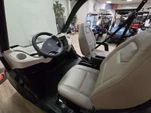 2025 CLUB CAR Cru 6 Passenger LSV (3)