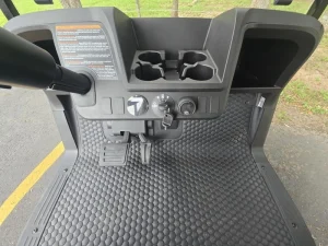 2025 E Z GO Freedom RXV ELiTE 2 2 PlatinumSilver for Sale (3)