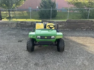 2025 John Deere Gator TH 6x4 Gas Utility Cart For Sale (2)