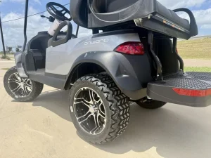 2026 CLUB CAR Onward 4 Gas EFI Metallic Silver for Sale (2)