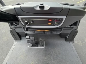 2026 CLUB CAR Onward 6 EFI Gas (8)