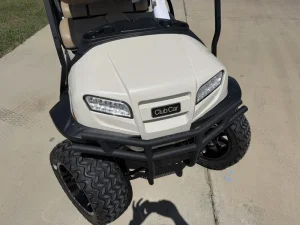 2026 CLUB CAR Onward 6 Gas EFI Metallic White for Sale (5)