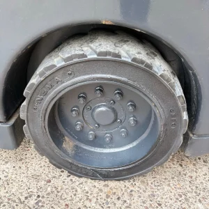 AisleMaster 15NE Electric Articulated Forklift For Sale10 (9)