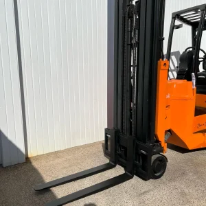 Bendi BE420 Articulated Forklift 8200mm Lift Height For Sale (4)