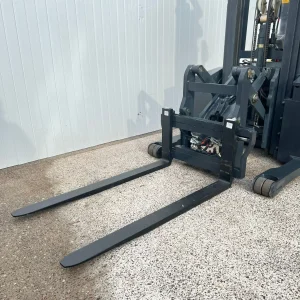 Combilift WR Electric Forklift Pantograph Carriage 3200mm Lift Height For Sale (6)