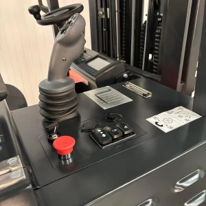 Multi Directional Counterbalanced New Lithium Greenpower 1MQK30 For Sale (23)