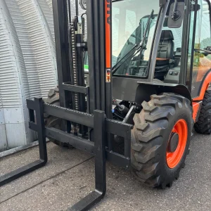New AUSA C251H 4×4 Rough Terrain Forklift For Sale (11)