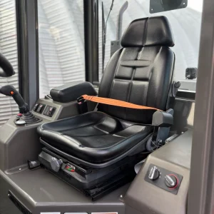 New AUSA C251H 4×4 Rough Terrain Forklift For Sale17 (12)