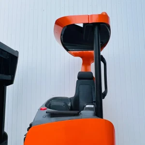 TOYOTA RRE160 IndoorOutdoor Reach Forklift for Sale (12)