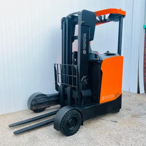 TOYOTA RRE160 IndoorOutdoor Reach Forklift for Sale (2)