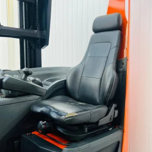 TOYOTA RRE160 IndoorOutdoor Reach Forklift for Sale (6)