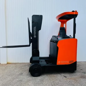 TOYOTA RRE160 IndoorOutdoor Reach Forklift for Sale (8)